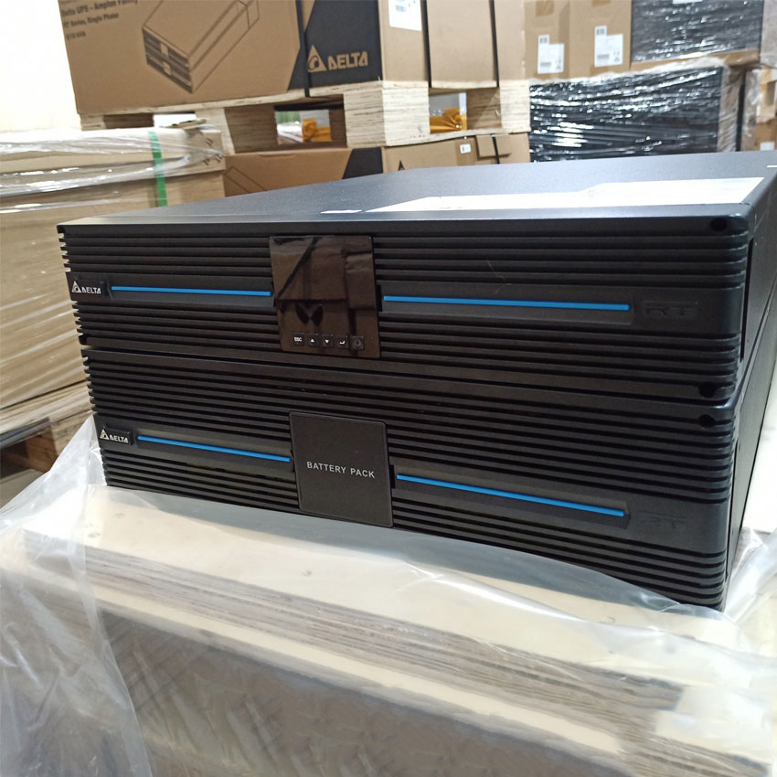 Mặt sau Bộ lưu điện Delta RT-8K UPS802R2RT0B035 8KVA (Pin Trong)
